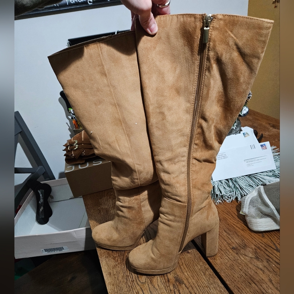 Tan Knee-High Women's Boots